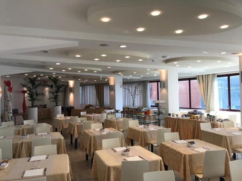 Hotel Caraibi Milano Marittima Dış mekan fotoğraf