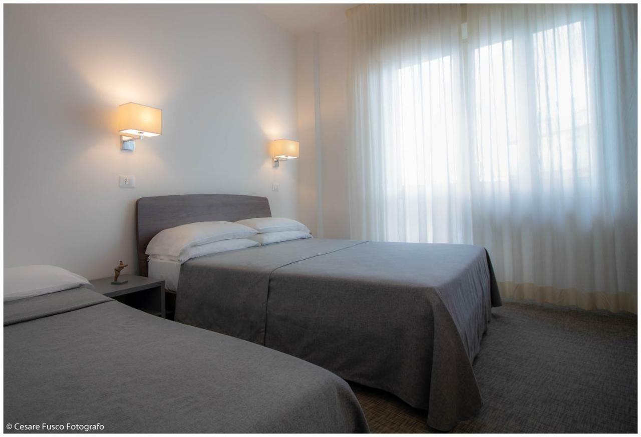 Hotel Caraibi Milano Marittima Dış mekan fotoğraf