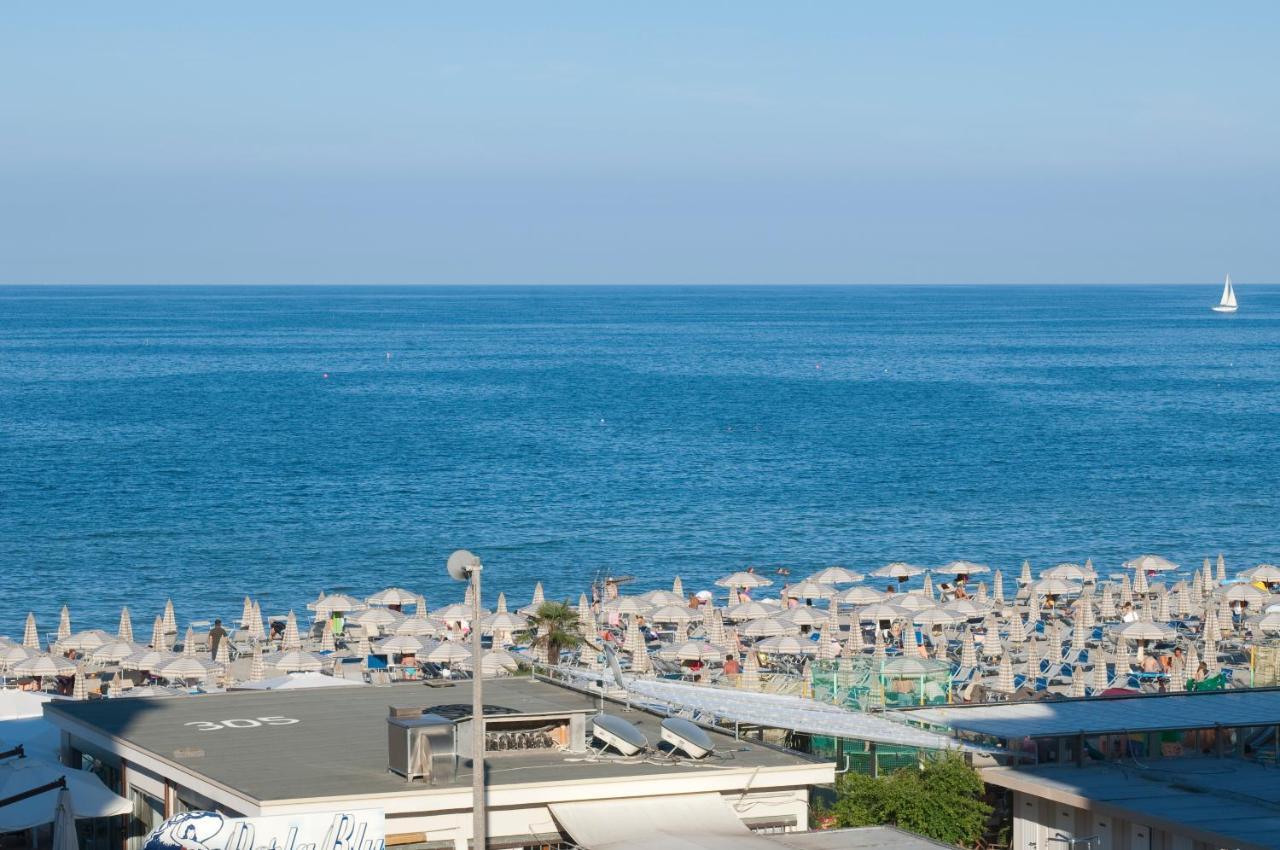 Hotel Caraibi Milano Marittima Dış mekan fotoğraf